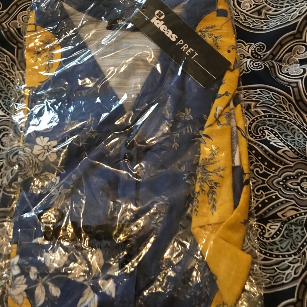 New Pakistani Kurta - Picture 5 of 5